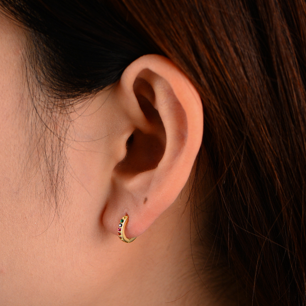 European and American style S925 sterling silver round micro-painted colored zircon earrings for women, niche and affordable luxury hoop earrings.