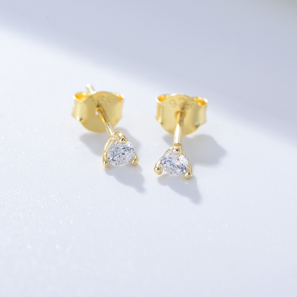 S925 Sterling Silver Three-Prong Round Zirconia Stud Earrings for Women, Fashionable, Simple, Mini Earrings, Elegant Wholesale Earrings, Small Jewelry