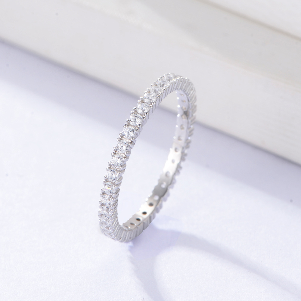 Micro-paved zircon and full diamond ring, sterling silver, fashionable and simple, European and American style, versatile, stackable, jewelry.