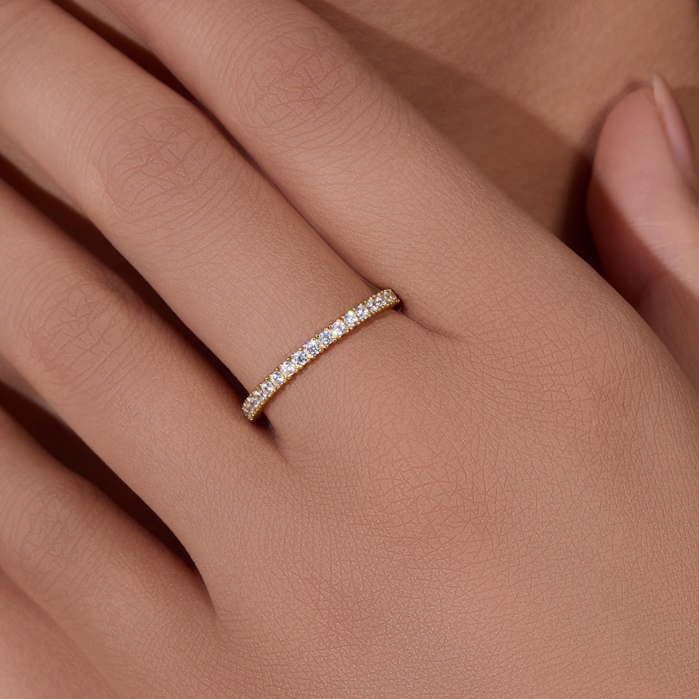 Micro-paved zircon and full diamond ring, sterling silver, fashionable and simple, European and American style, versatile, stackable, jewelry.