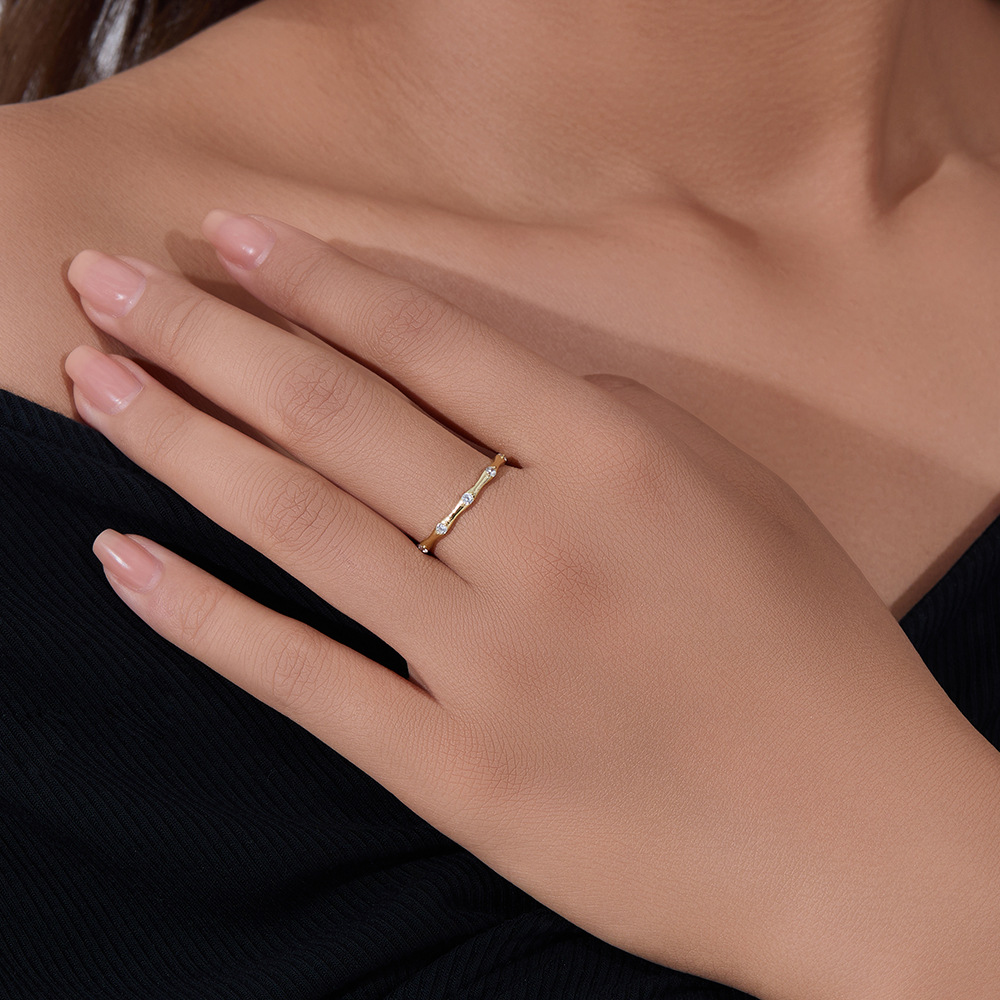 S925 sterling silver minimalist geometric bamboo-shaped ring for women, Japanese style, understated luxury, fashionable, cool-toned, zircon stone ring, delicate bracelet.