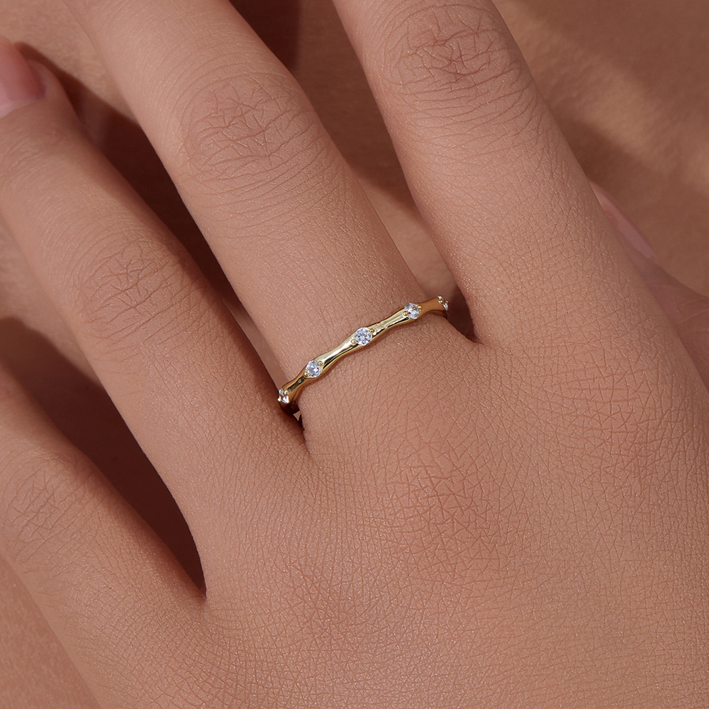 S925 sterling silver minimalist geometric bamboo-shaped ring for women, Japanese style, understated luxury, fashionable, cool-toned, zircon stone ring, delicate bracelet.