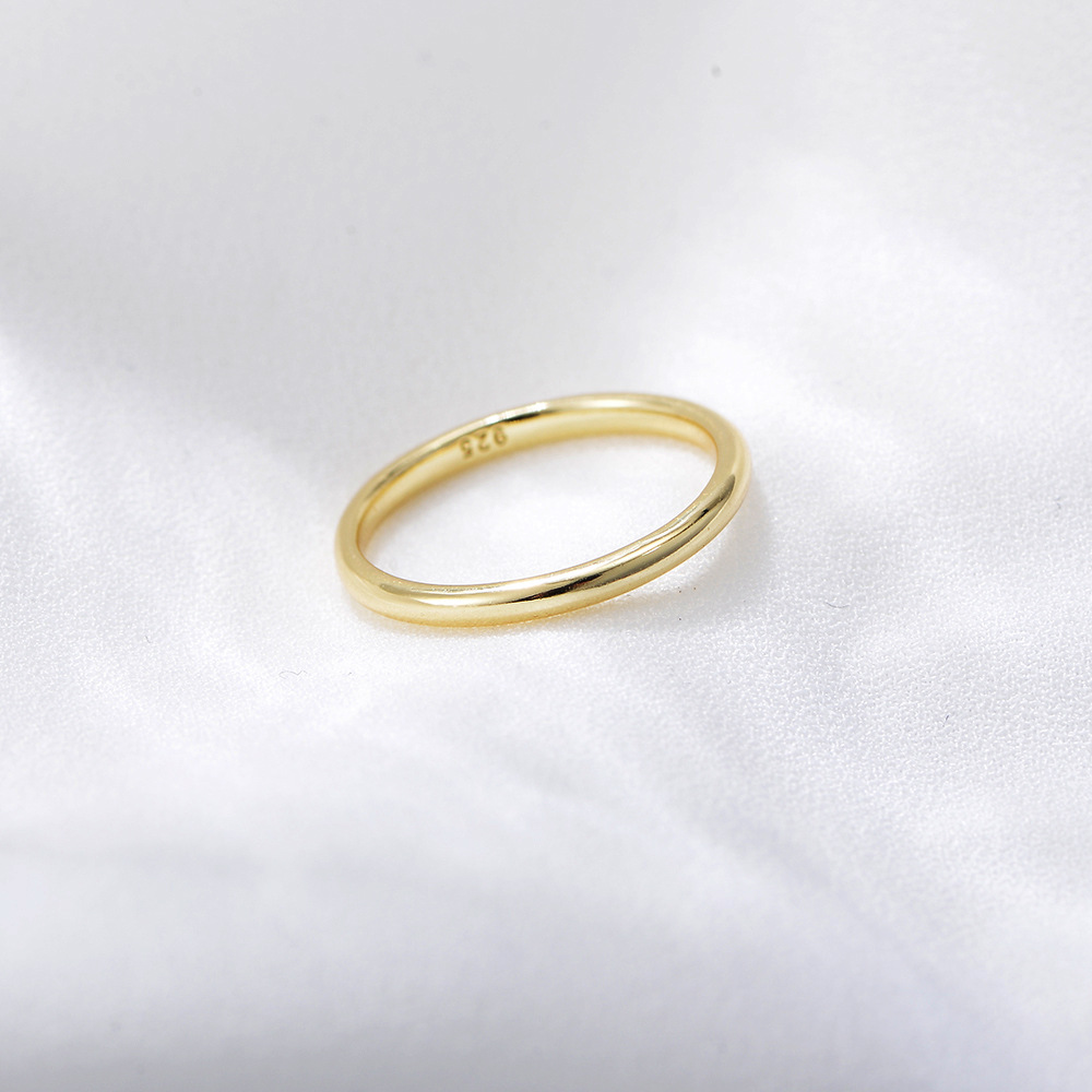 Plain sterling silver ring for women, plated with 14K gold, Korean style, minimalist, understated luxury, thin pinky ring, smooth index finger ring.