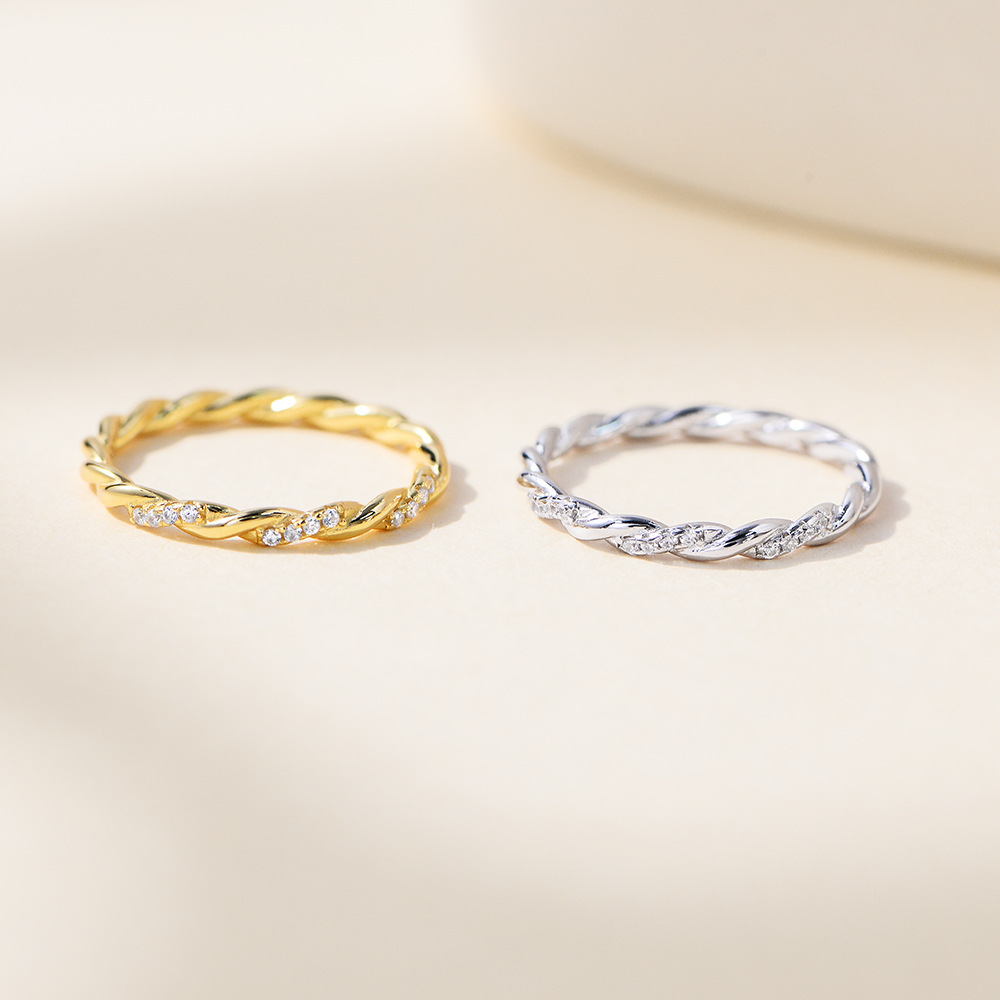 S925 sterling silver twisted braided ring for women, a unique and sophisticated design, featuring diamond accents.