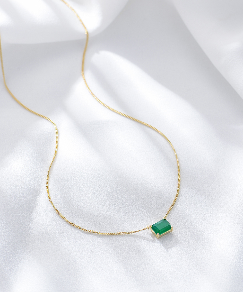 S925 Sterling Silver Square Emerald Gemstone Necklace for Women, Niche Design, Light Luxury, Simple, Single Diamond Clavicle Chain