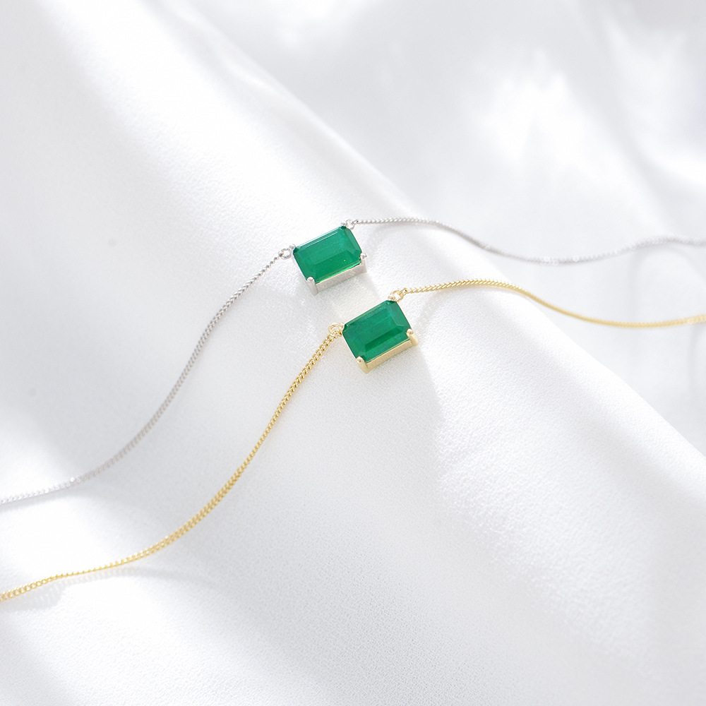 S925 Sterling Silver Square Emerald Gemstone Necklace for Women, Niche Design, Light Luxury, Simple, Single Diamond Clavicle Chain