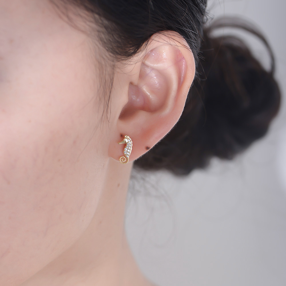 S925 Sterling Silver Micro-painted Zircon Seahorse Animal Earrings for Women - European and American Style, Cute and Unique.