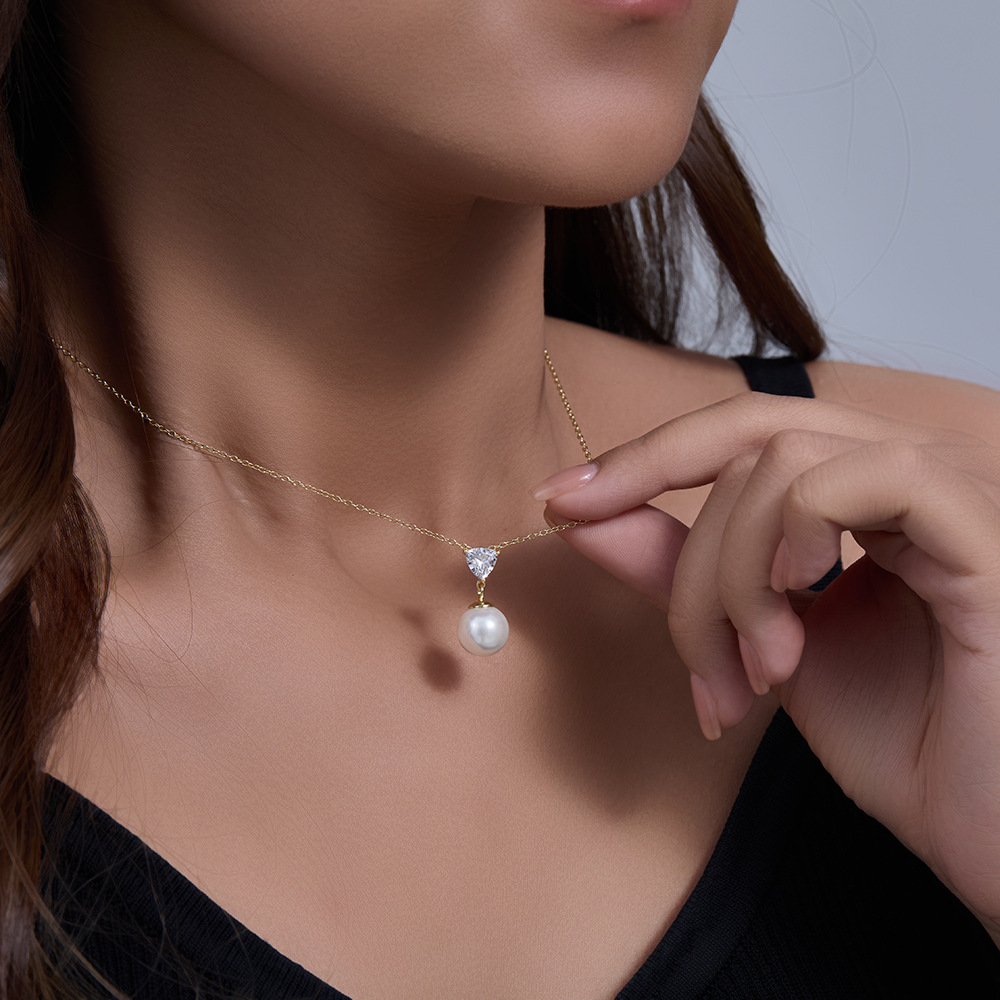S925 Sterling Silver Heart-Shaped Zircon Pearl Necklace for Women - Versatile, Simple, Collarbone Chain, Silver Jewelry - Niche Design, Light Luxury