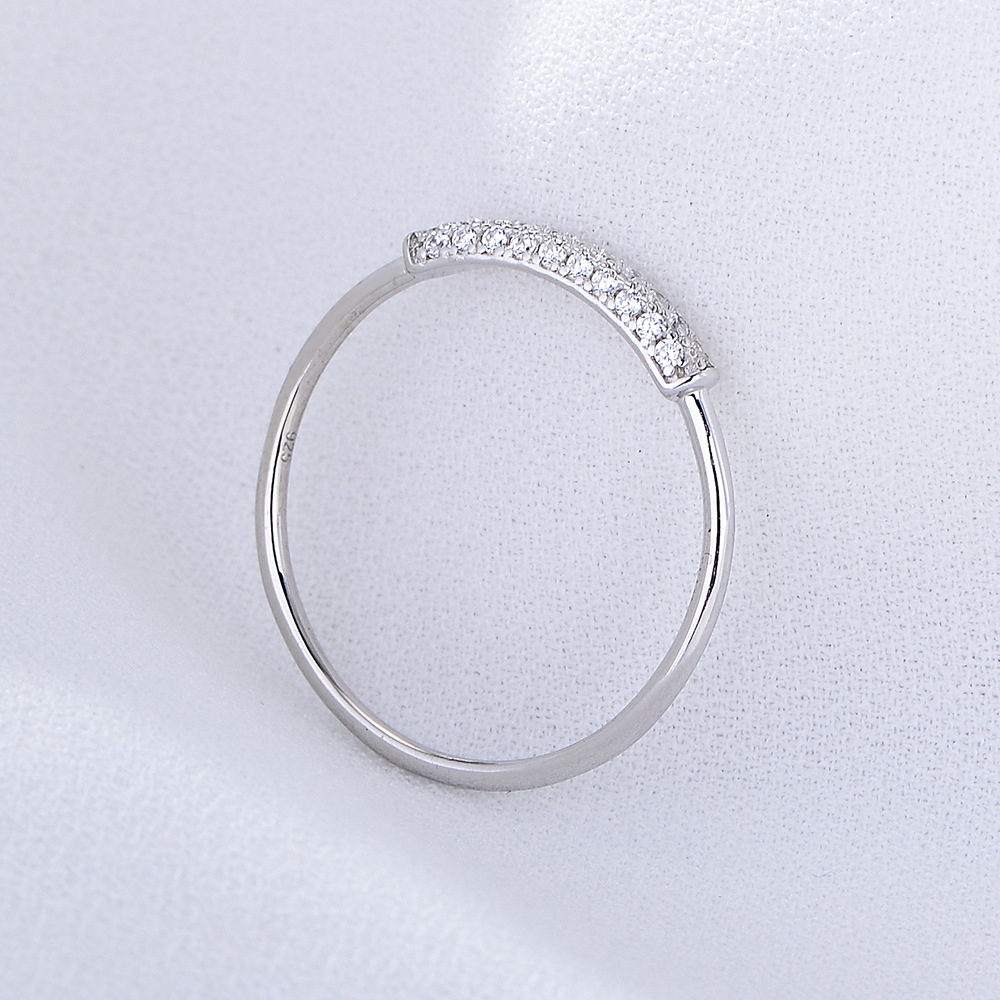 Korean style sterling silver micro-set zircon ring for women, simple, fashionable, versatile, index finger ring, pinky ring, jewelry wholesale.
