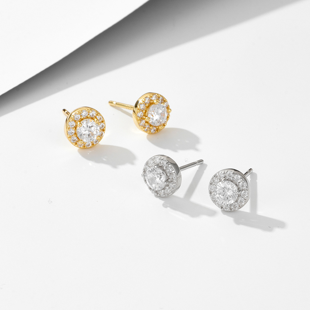 Round, full-diamond zircon sterling silver stud earrings for women, European and American hip-hop style, simple and trendy, high-quality wholesale.