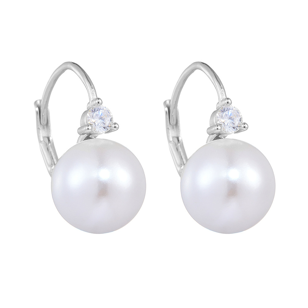 Simple, versatile, classic pearl earrings for women, elegant and sophisticated European and American style, S925 sterling silver pearl earrings wholesale.