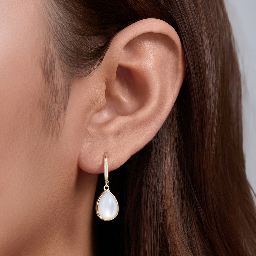 S925 Sterling Silver Teardrop-Shaped Natural White Shell Earrings - European and American Style, Niche Design, Light Luxury Earrings