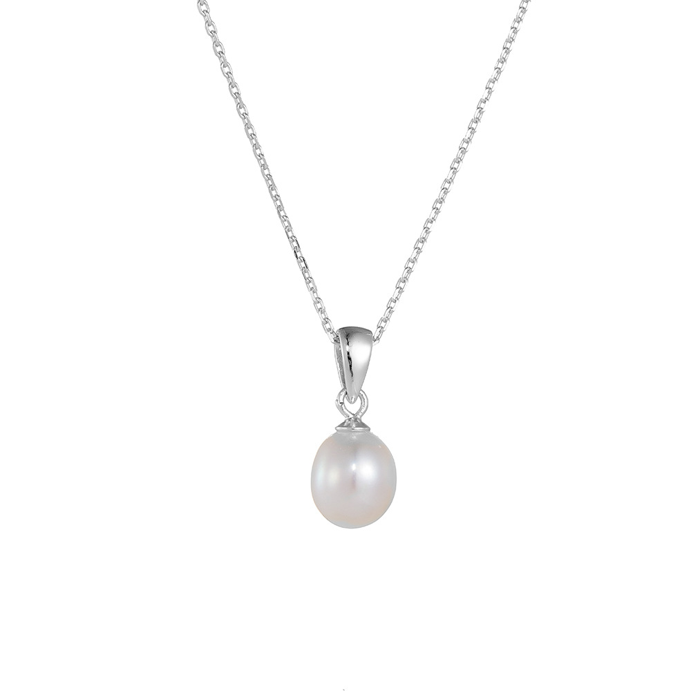 Luxury and sophisticated 925 sterling silver natural freshwater pearl necklace for women, elegant and chic European style, niche jewelry, clavicle chain.