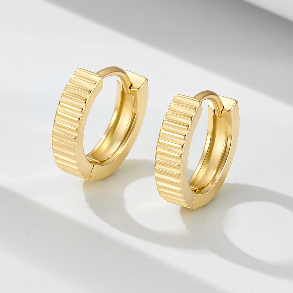 European and American style S925 sterling silver earrings, minimalist design, smooth striped ear cuffs, versatile and luxurious silver earrings for women.
