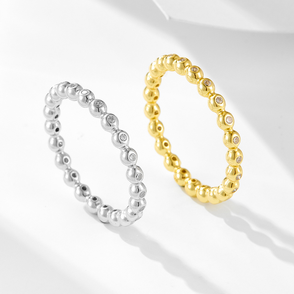 Minimalist, niche, light luxury, high-end small round bead diamond-encrusted sterling silver ring for women, European and American style, minimalist and cool aesthetic.