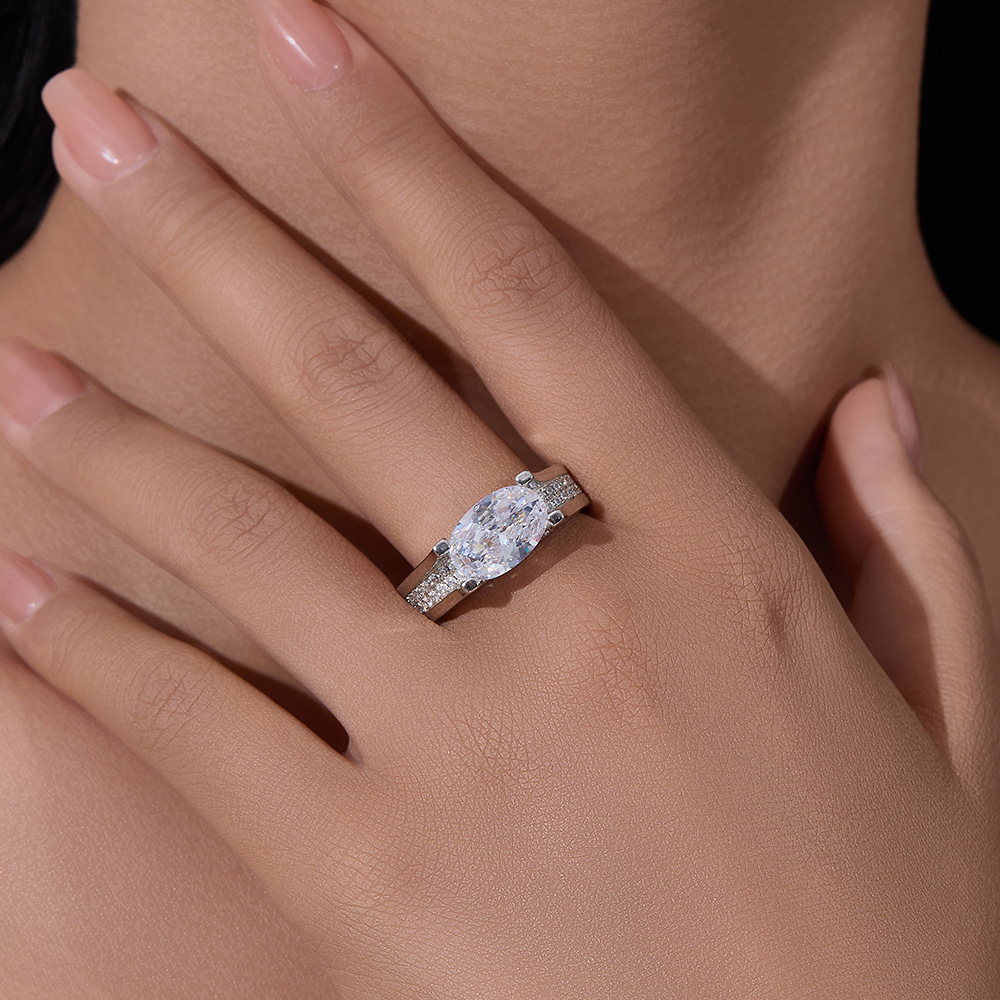 S925 sterling silver 4.5-carat oval 5A zircon ring, a popular wide-band ring in Europe and America, high-quality jewelry.