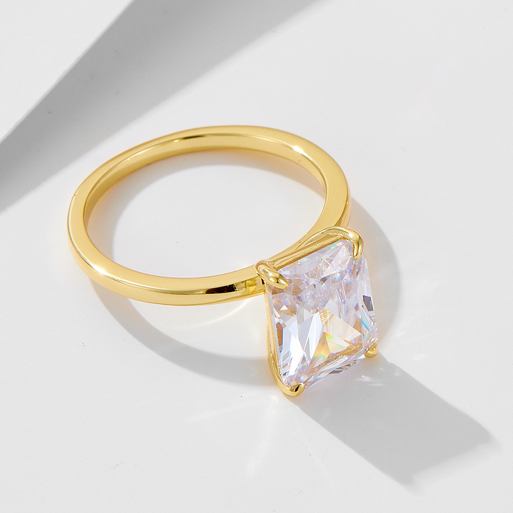 European and American e-commerce platforms eBay sell 925 sterling silver wedding banquet ring sets, rings, bracelets, and jewelry.