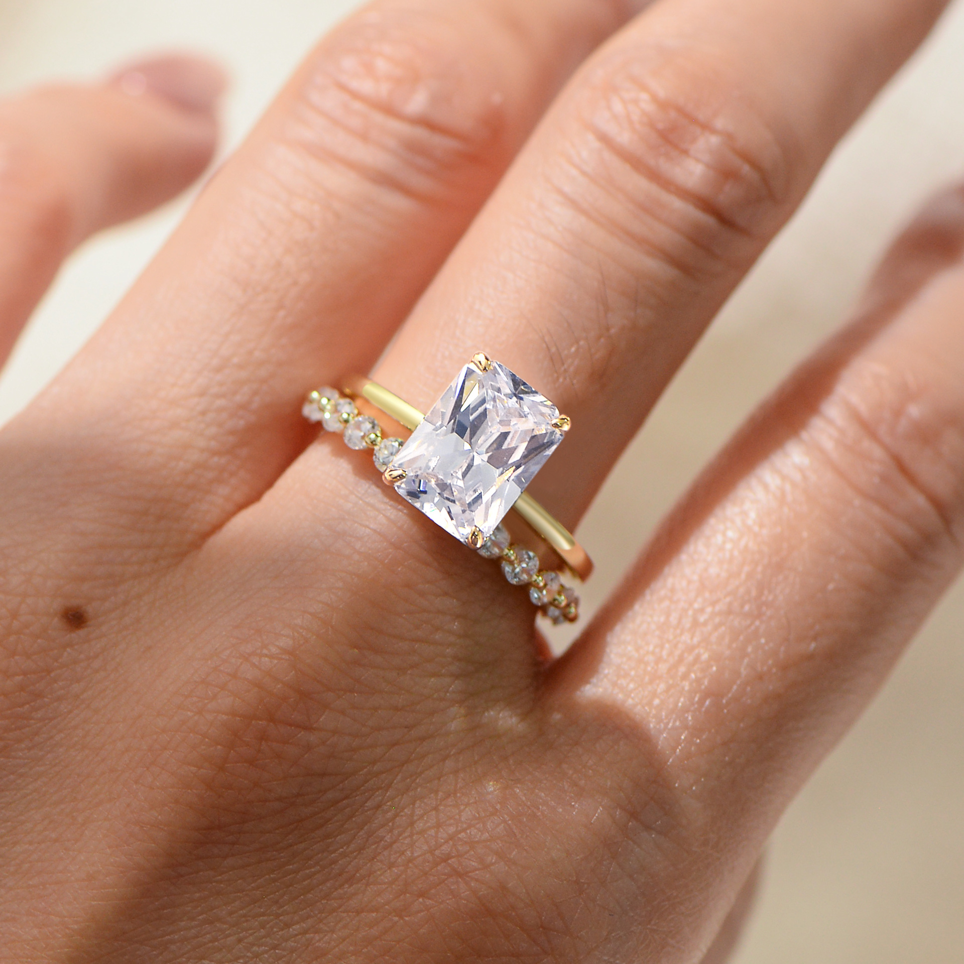 European and American e-commerce platforms eBay sell 925 sterling silver wedding banquet ring sets, rings, bracelets, and jewelry.