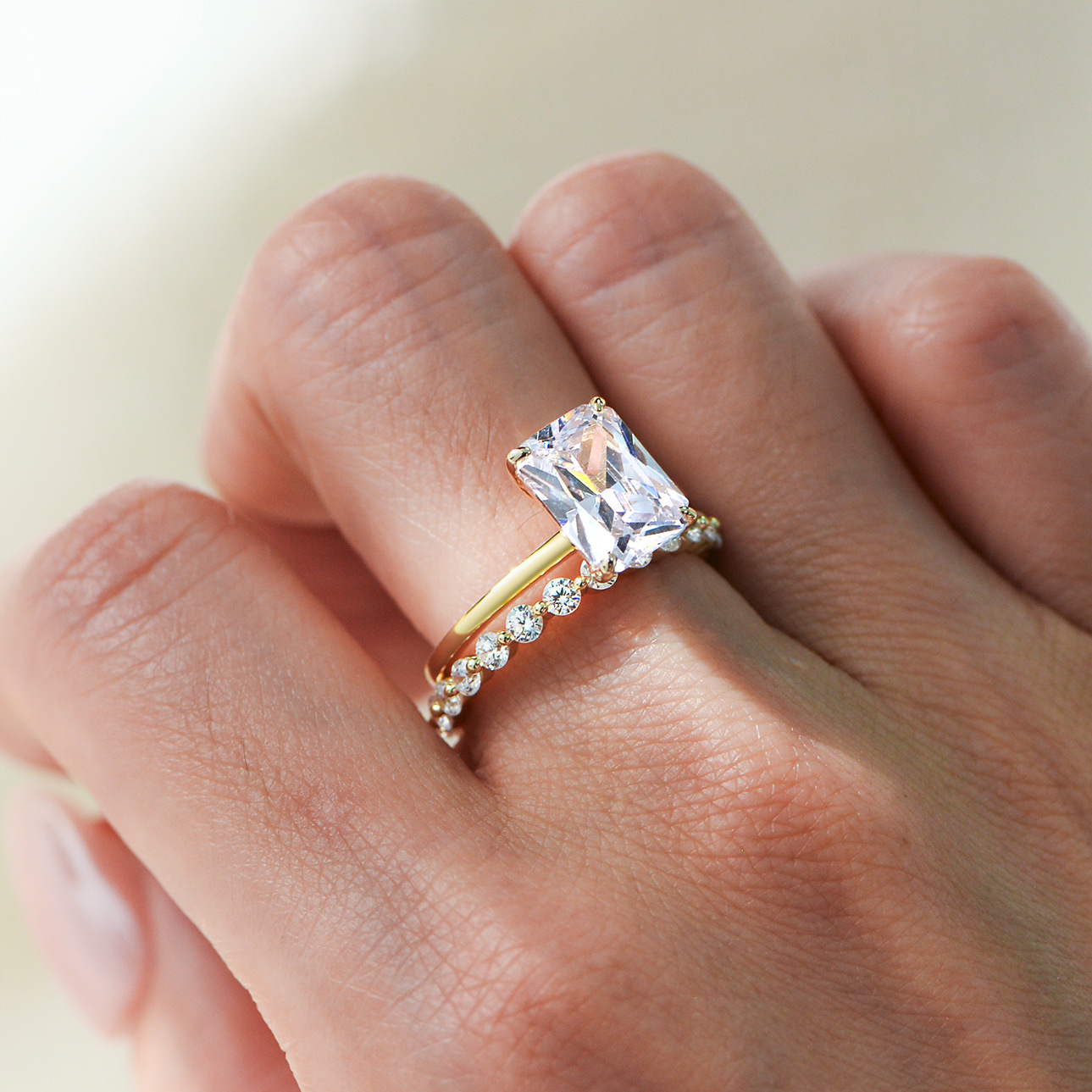 European and American e-commerce platforms eBay sell 925 sterling silver wedding banquet ring sets, rings, bracelets, and jewelry.