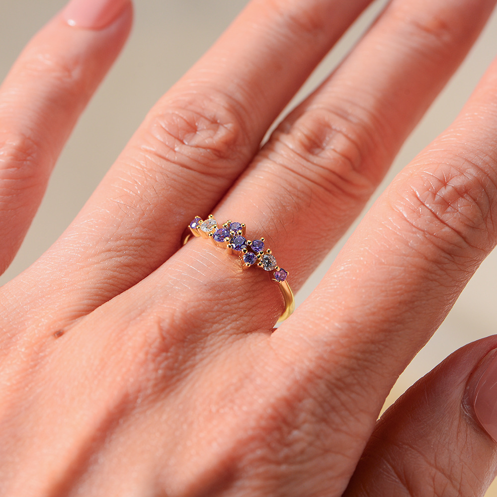 New minimalist Japanese-style light luxury ins multi-color diamond sterling silver ring for women, a hot-selling, fresh and versatile ring.