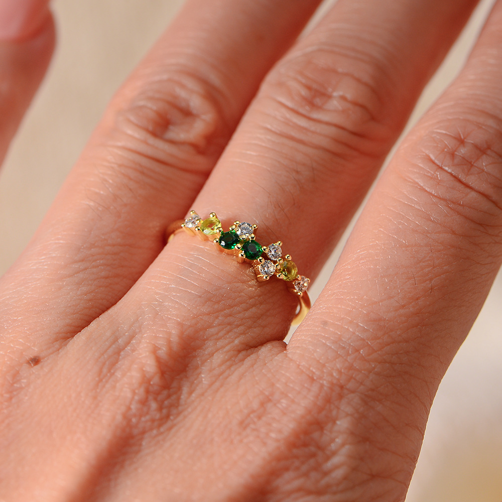 New minimalist Japanese-style light luxury ins multi-color diamond sterling silver ring for women, a hot-selling, fresh and versatile ring.