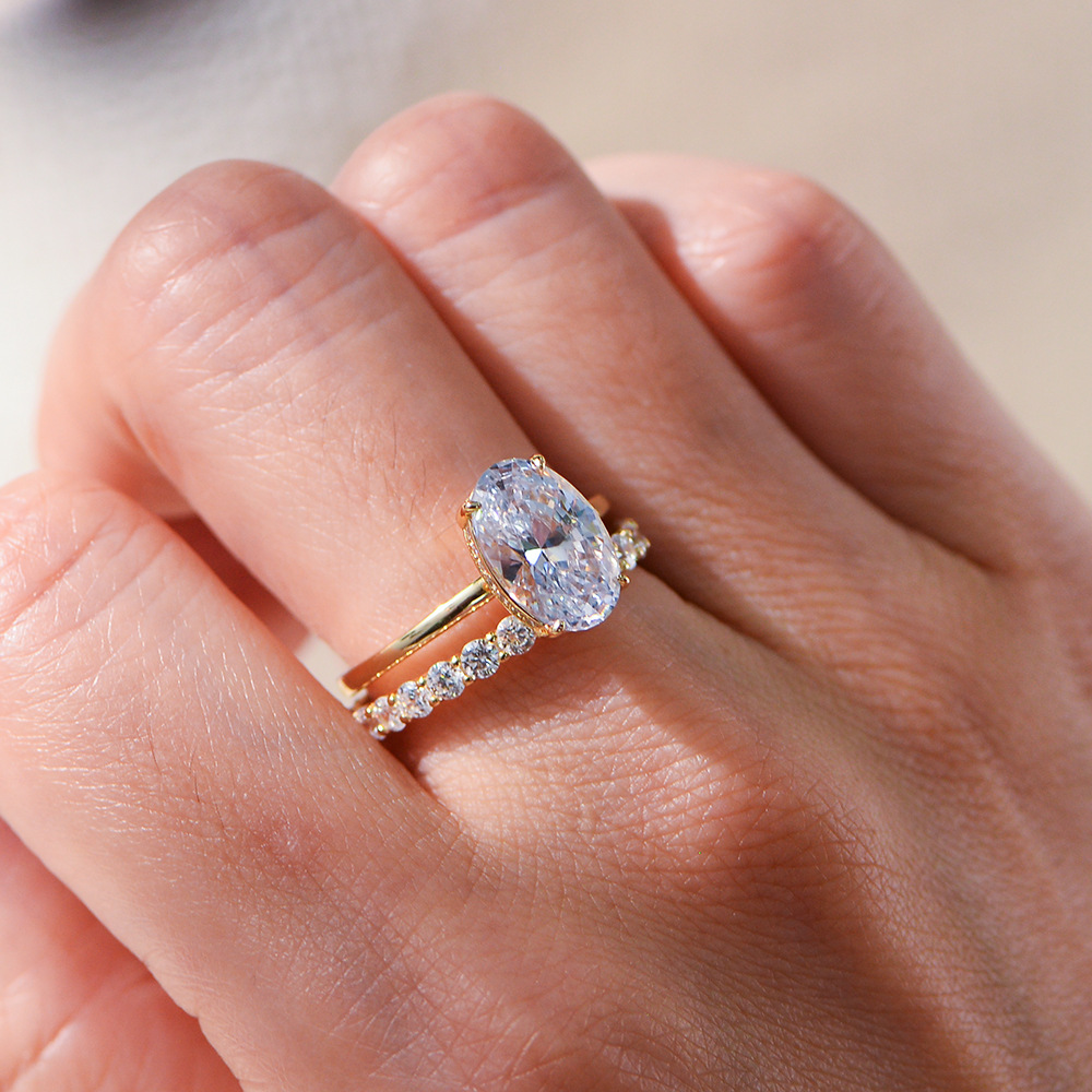 925 Sterling Silver 8*12 Oval Ring with 5.5 Carat Icy Zirconia Cut Stone, a Luxurious and High-End Jewelry Set