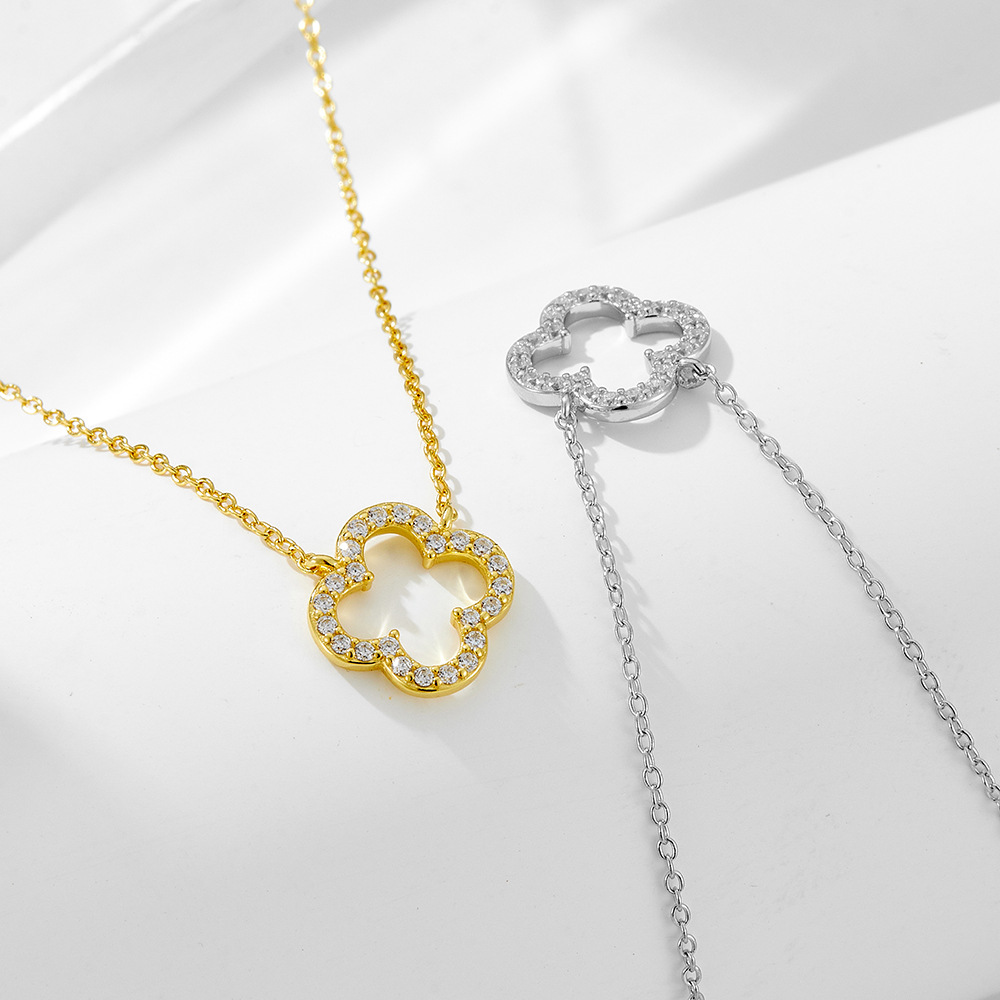 S925 Sterling Silver Fashionable and Elegant Hollow Out Diamond-Studded Four-Leaf Clover Necklace for Women, High-End European and American Style Pendant Choker Chain