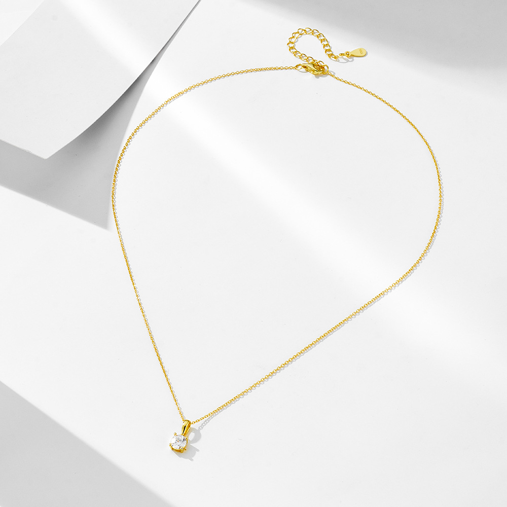 925 Sterling Silver Four-Prong Round Zircon Necklace, High-End Luxury Minimalist Style, European and American Ins Style, Exquisite and Simple Clavicle Chain