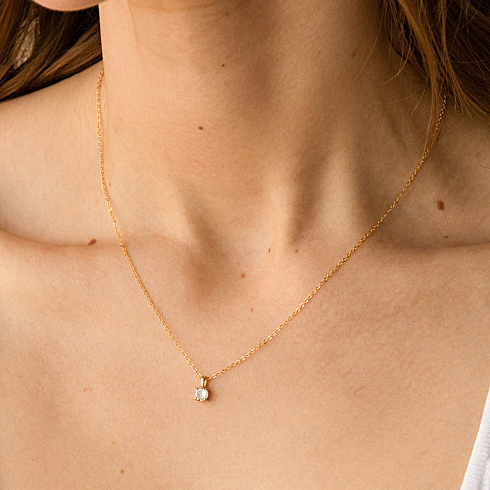 925 Sterling Silver Four-Prong Round Zircon Necklace, High-End Luxury Minimalist Style, European and American Ins Style, Exquisite and Simple Clavicle Chain