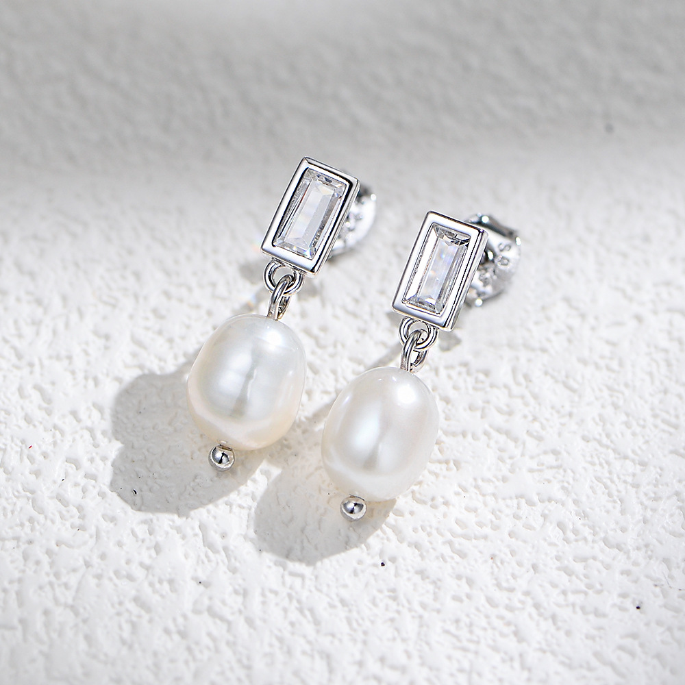 S925 Sterling Silver Natural Freshwater Pearl Stud Earrings for Women - French Niche Design, Light Luxury and High-End Rectangular Zircon Earrings