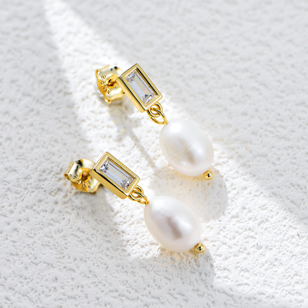 S925 Sterling Silver Natural Freshwater Pearl Stud Earrings for Women - French Niche Design, Light Luxury and High-End Rectangular Zircon Earrings
